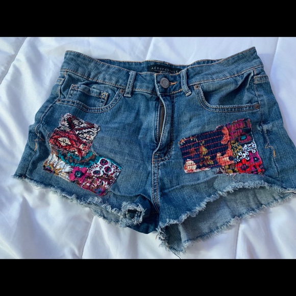 Aeropostale Denim Shorts with Flower Patches - Picture 1 of 3